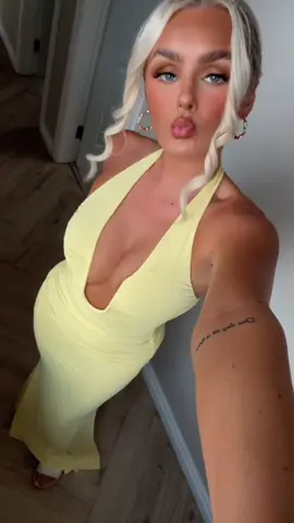 A post by @nicolazc on TikTok caption: Yellow is defo my new fav colour 💛