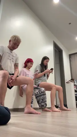 A post by @ on TikTok caption: Challenge รอบดึก  #สร้างกล้ามเนื้อ #แจ๊สสปุ๊คนิคปาปิยองกุ๊กกุ๊ก #แจ๊สแจง 
