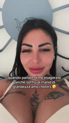 A post by @alessiaellereal on TikTok caption: Parlate parlate #perte 