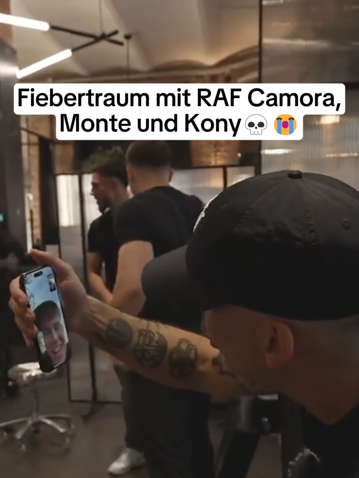 A post by @montanablackclips on TikTok caption: Fiebertraum mit RAF Camora, Monte und Kony💀😭 #monte #montanablack #montanablack88 #stream #highlight #special #leak #statement #realtalk #musik #Rap #rafcamora #wien #gangsta #freundin #twitch #live #tour #city #stadt #koney #kony #konygebony #fiebertraum