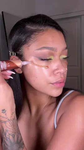 A post by @leilanigreen on TikTok caption: A process I will never fall out of love with 💚  @Bobbi Brown eye base & face base @DanessaMyricksBeauty  Yummy skin blurring balm powder -universal Yummy skin glow serum -main squeeze Yummy skin blurring balm powder blush - crème brûlée toasted mocha Yummy skin glow serum -soft pink @Hourglass Cosmetics  Vanish concealer - sienna and sepia  @milkmakeup  Hydro grip gel tint -9 @Tower 28 Beauty  Getset pressed powder - banana @maccosmetics  Studio fix powder plus foundation @Armani beauty  Luminous silk bronzing powder -110 @Laura Mercier  Translucent setting powder Loose @patrick ta  Double take cream and powder blush -she’s so LA @Charlotte Tilbury  Airbrush flawless setting spray  @ONE SIZE BEAUTY  On til’ dawn setting spray @Huda Beauty  Lip contour 2.0 -warm brown  MAC Maximal lipstick -call it cozy @chanel.beauty   Jeux De Lumières Multi-Use Eyeshadow and Highlighter Palette #MakeupRoutine #mua #makeuptutorial #leilanigreen