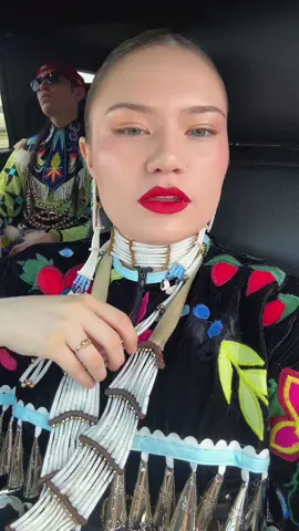 A post by @aiyanadesnomie on TikTok caption: My fav song #timemarcheson 