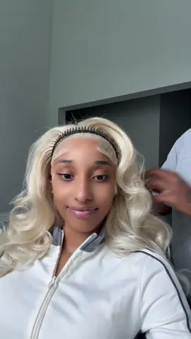 A post by @monaeeethegoat on TikTok caption: $120 @WAQI HAIR 200 Density 613 Wig 🤍.  RUNNNNNNNN 🏃🏽‍♀️TO AMAZON ‼️Hair Ambassador @Jada  White  . #monaeeethegoat 