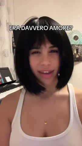 A post by @giuliasalemii on TikTok caption: A volte non ti innamori della persona, ma della sua ferita. Cerchi di guarirla, sperando che nel frattempo smetta di sanguinare anche la tua. Ma l’amore non è salvezza. È incontro. #traumabonding #amoreconsapevole #cicatrici #relazioni #HealingJourney