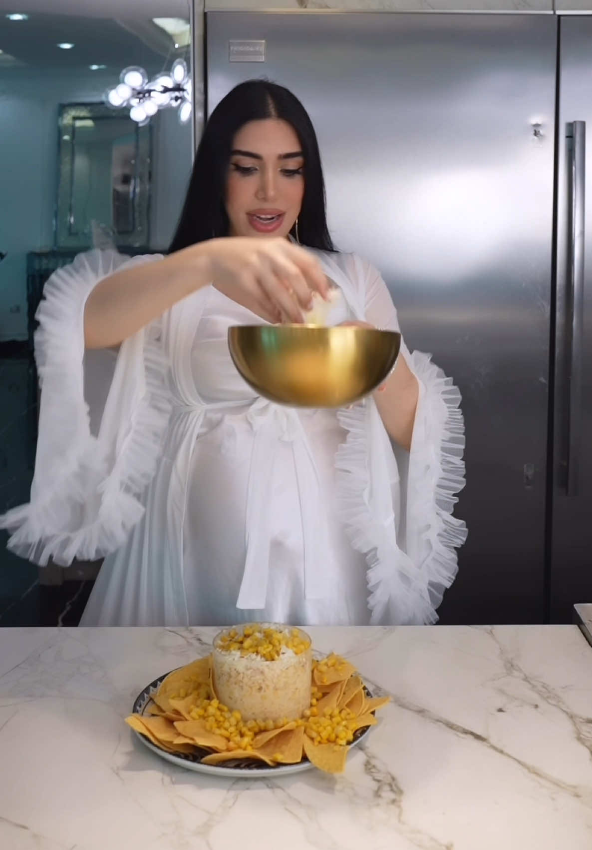 A post by @surthycooks on TikTok caption: Mexican street food / antojitos de comida mexicana #esquites 