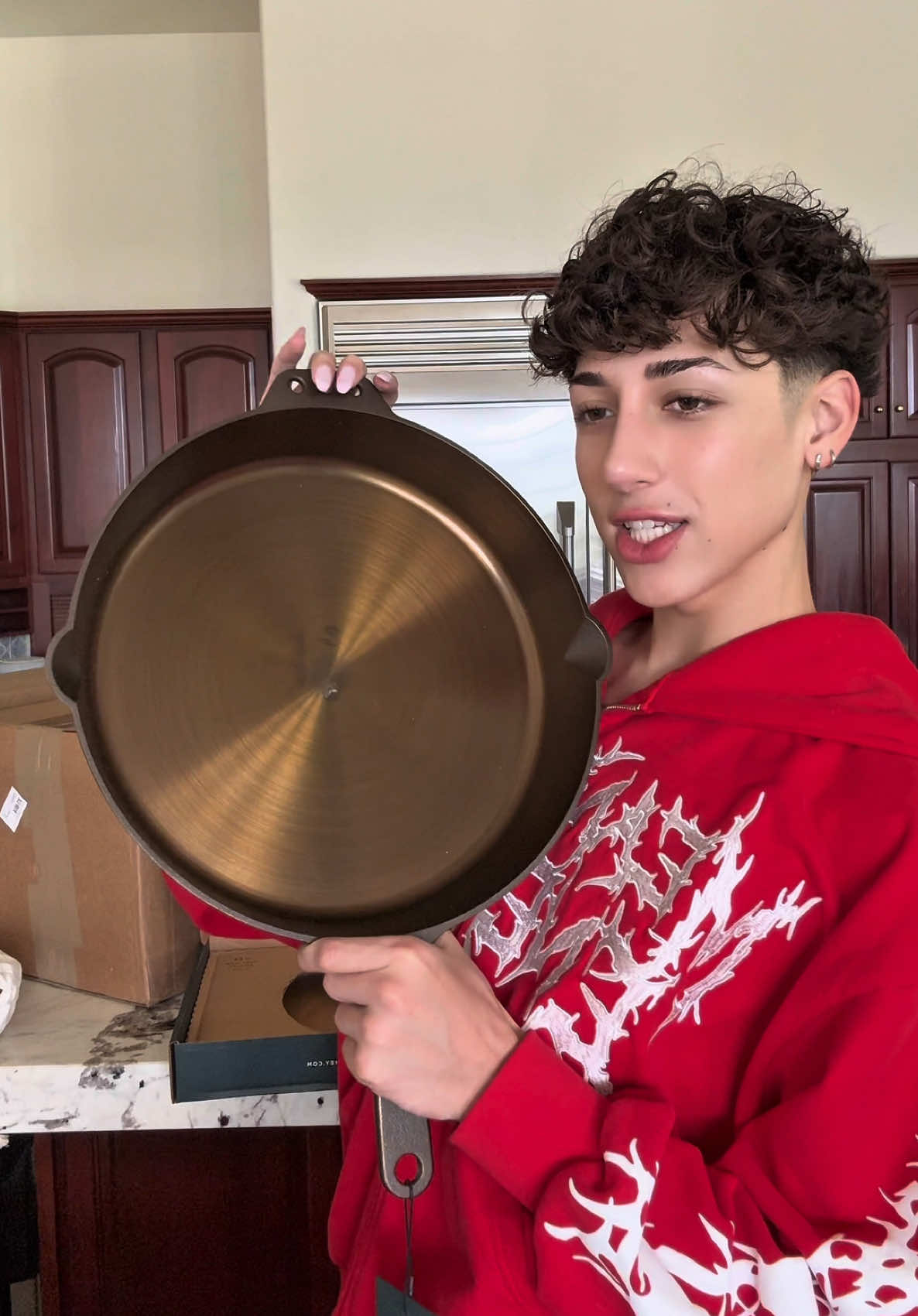 A post by @daus_mendoza on TikTok caption: Unboxing 3000 dollar Pots and pans😅  #pots #kitchen #cooking #smitheyironware 