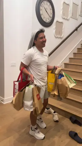 A post by @nicole.caluag on TikTok caption: Maganda madami kapatid na lalaki haha sila taga buhat ng pinamili jahaa