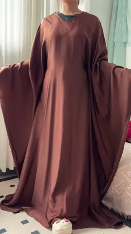 A post by @meowfashion666 on TikTok caption: #Spotlight#TrendNew#abaya#OOTD#TikTokMakeMeBuyit #IGotItFromTikTok #TikTokShop #Fashion2025 #Arabic #Tiktok #Minimalist #Muslim #cardigan #uk #OOTD #abayaonsale #arabiandress #NewArrivals#springsale#TikTokMadeMeBuylt #abayastyle #hijabstyle #womenswear 