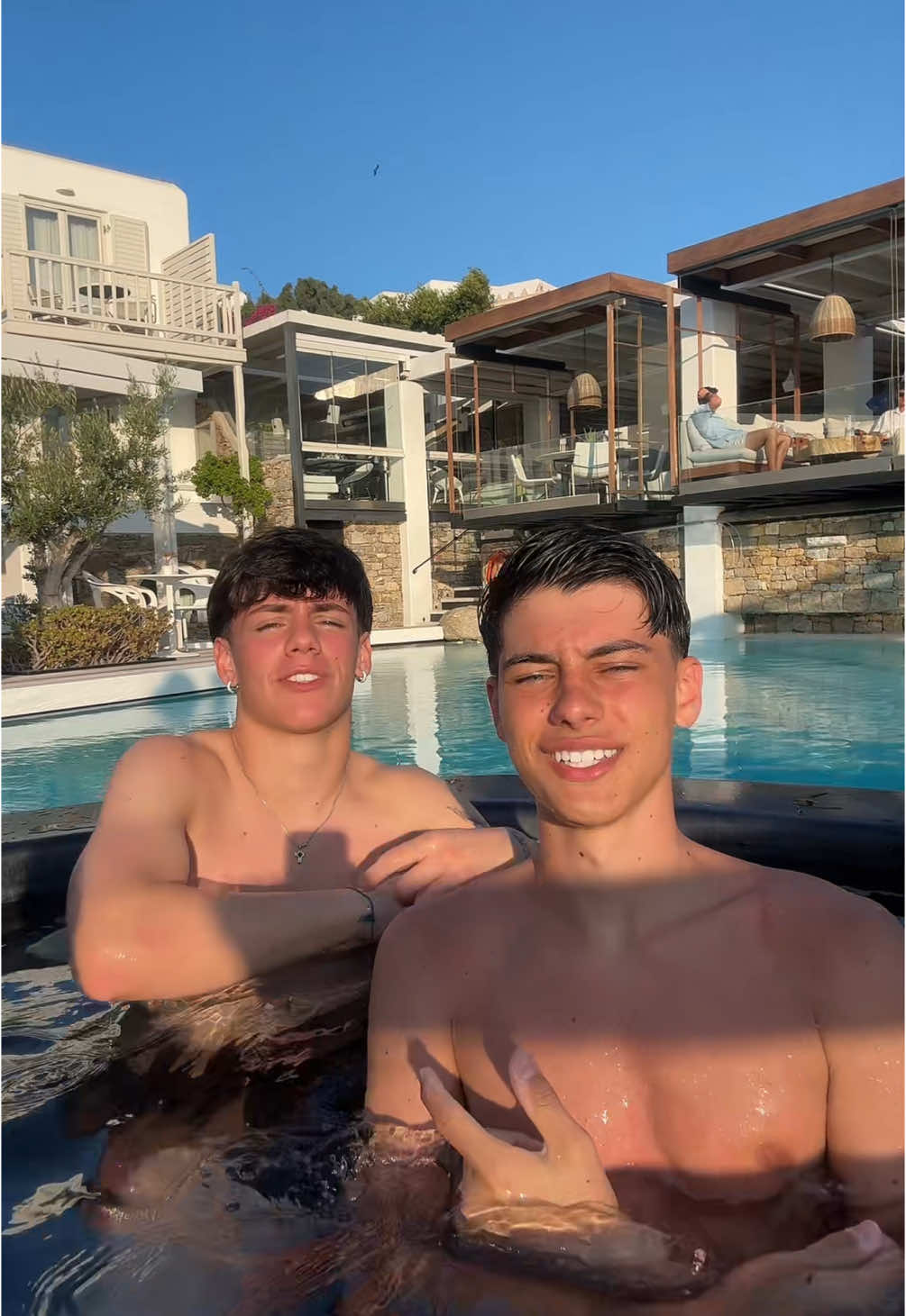 A post by @borsi___ on TikTok caption: the best duo 🥱💕