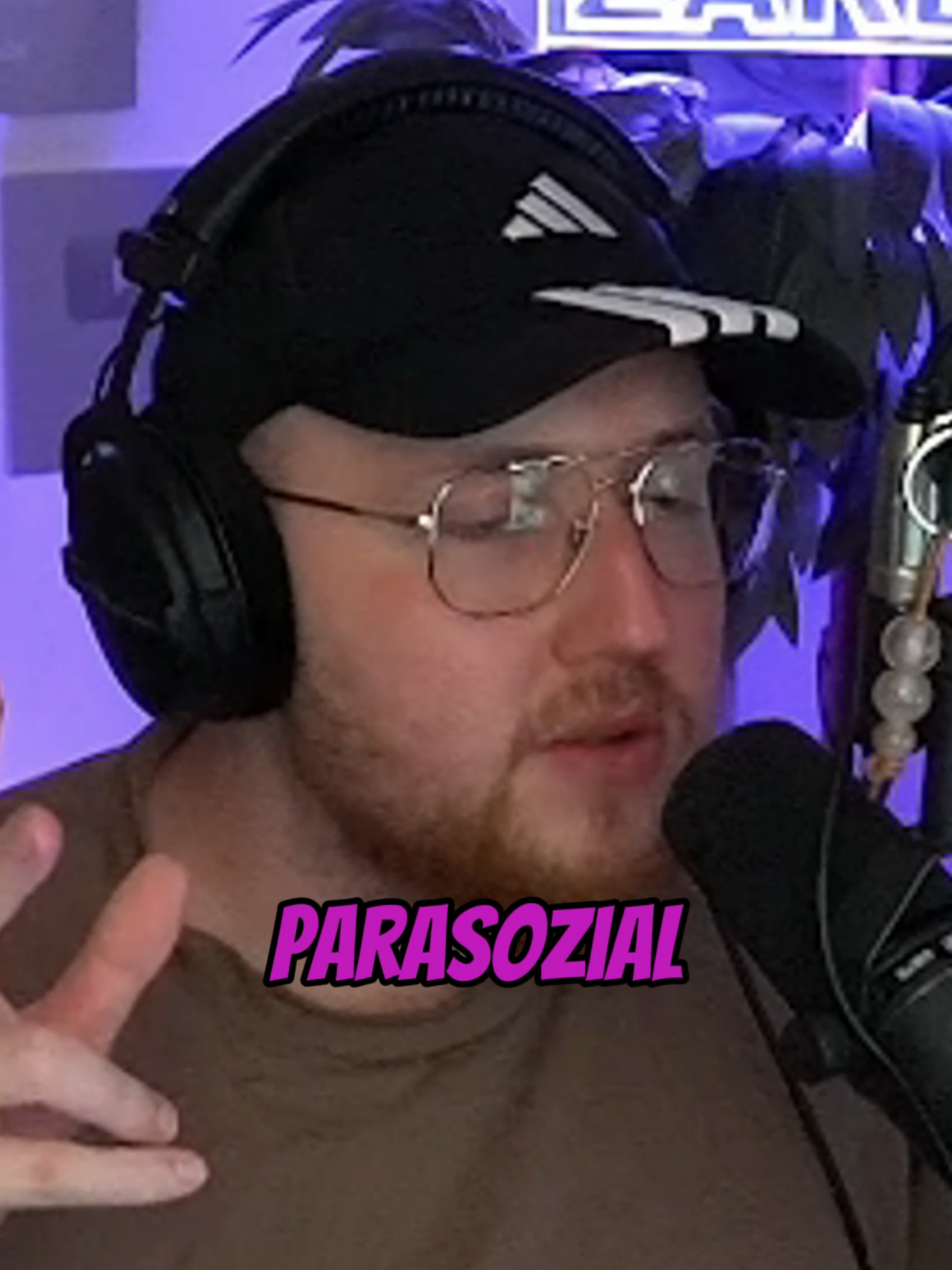 A post by @zarbex.highlights on TikTok caption: Getragene Socken @clipz.zarbex #clips #fyp #twitch