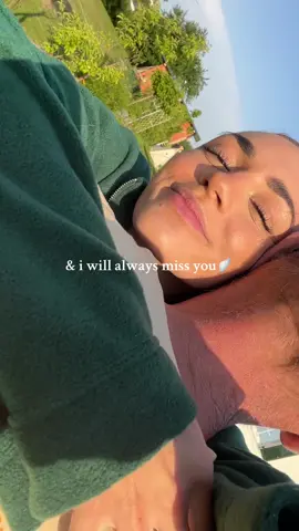A post by @tinaneumann on TikTok caption: mein engel, ich vermisse dich🤍 #papa 