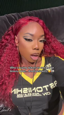 A post by @ishellee on TikTok caption: #Breezybowl #badgyal 