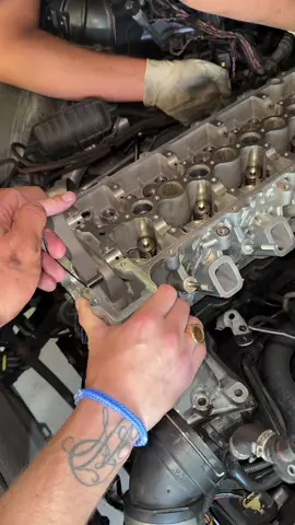 A post by @jamesperformance on TikTok caption: Mécanique de précision #jamesperformance #cartiktok #pourtoi #tdipower #bidouilleetcompagnie #972 #youtube #achillelenwaw #tdi #run #mosquitos #drag #971 #974 #humour #fyp 