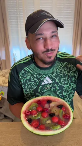 A post by @cestarpinbon on TikTok caption: JELLY FRUITS PASTÈQUE 🍉🫐🥝🍇🍓🍒 #recettes #ideerecette #recettesimple #recetterapide #recettefacile #recettefacileetrapide #recettesimpleetrapide #tiktokfood #cestarpinbon 