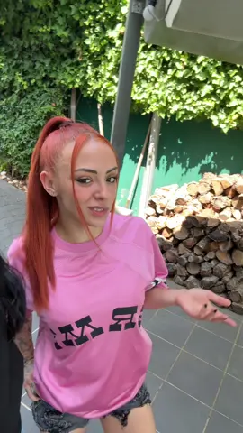A post by @jjeesiicaa_ on TikTok caption: Dame un grrrrrr🦁