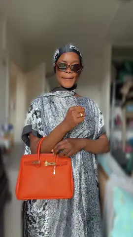 A post by @deborahpedro4 on TikTok caption: 😩😂