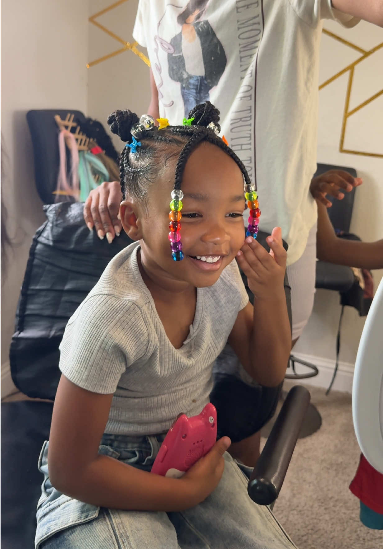 A post by @jaylabrenae5 on TikTok caption: Here she is✨ picked out the style herself and I loveee! #vacationhair #newbraids #kidsstyle #kidsbraids 