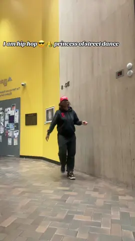 A post by @posdtatib on TikTok caption: #TATIB👑 #viralvideo #fun #fyp #harlemnyc 