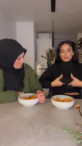A post by @medinebeauty on TikTok caption: 🫣😂 @Besra.ates 