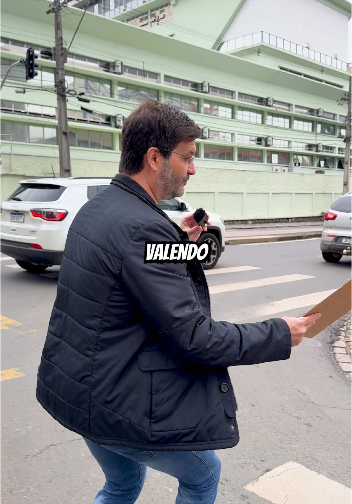 A post by @nextleveldj on TikTok caption: Valendo R$1.000,00, qual é o nome do filme? *publicidade 