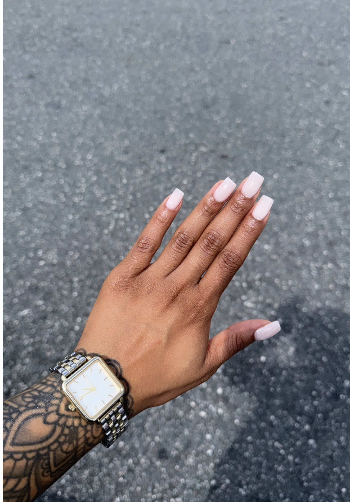 A post by @aaliyahgiselle1 on TikTok caption: #fyp #foryou #foryoupage #dndpearlypink #dndshespinksheswhite 
