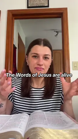 A post by @paigeyllizabeth on TikTok caption: The Words of Jesus are alive today.. 