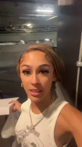 A post by @theahnamac2 on TikTok caption: 😂😂😂😂😂😂😂😂😂😂😂 #selfcheckout #fypシ #fyp #viral 