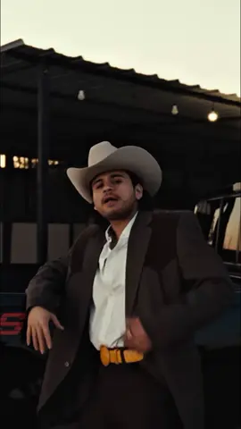 A post by @fuerzaregida on TikTok caption: VIDEO OFICIAL DISPONIBLE POR EL CANAL DE FUERZA REGIDA 🚬 #fuerzaregida #fyp 
