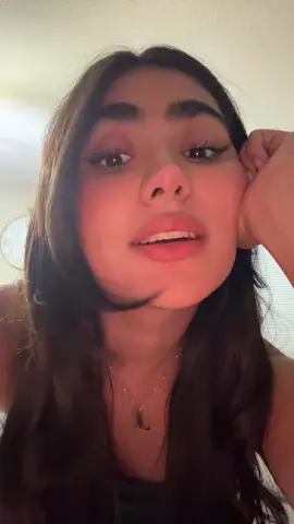 A post by @mariangelaguerra on TikTok caption: @Nina9 t amo y a esta canción 