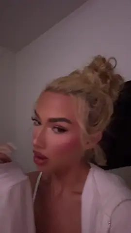 A post by @lyssashackelford on TikTok caption: @Tyra Anderson i love u