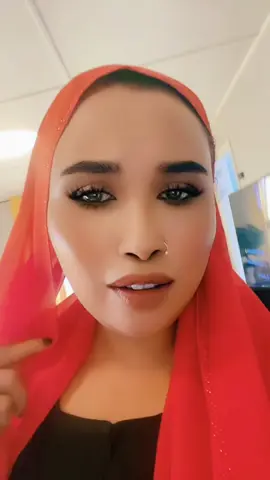 A post by @maryansaladali on TikTok caption: Subax walbo marsadaa🤣🤣🤣#somalitiktok #maryandheeman 
