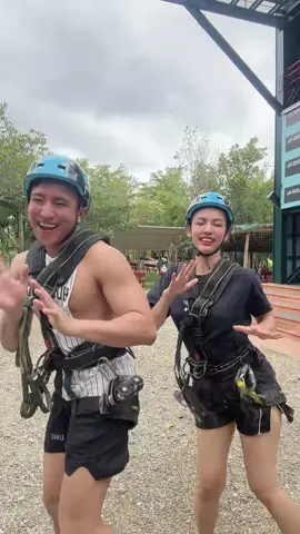A post by @me_kansuda on TikTok caption: Hoooooooo 🤣  @R War Linn_AK  #mekansuda #มีมีกัลย์สุดา #eieiaunghtunt 
