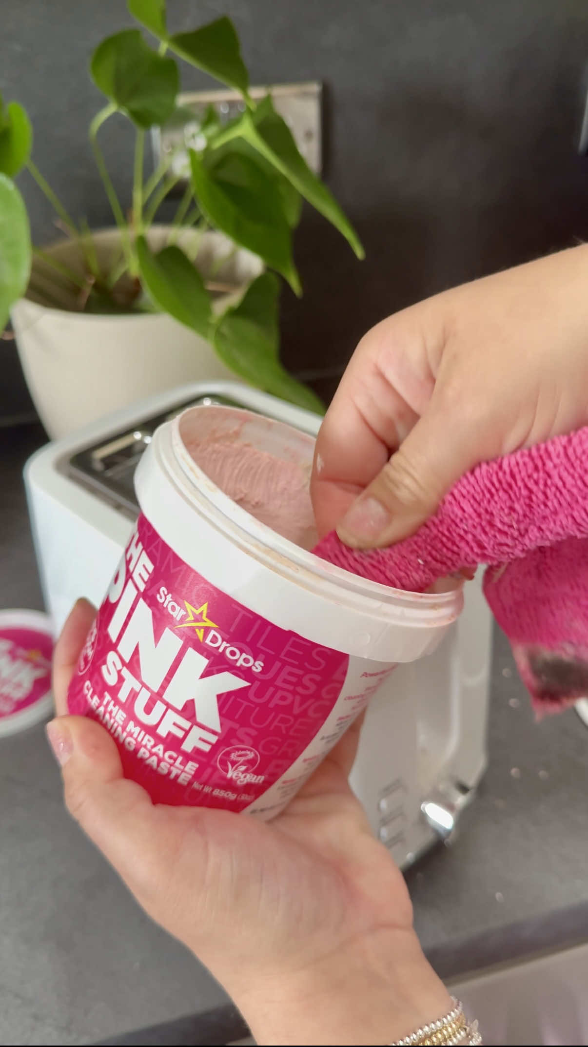 A post by @cleanwithpinkstuff on TikTok caption: Tuesday TRANSFORMATION, toaster edition 👌🏼💖 with The Pink Stuff powering through any burnt on grime as shown to us by @✿ Jottie ✿ 💪🏼✨ #thepinkstuff #pinkstuff #cleantok #cleaning #cleaningmotivation #cleaninghacks #springcleaning #tuesdaytransformation
