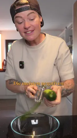 A post by @nicolnic on TikTok caption: Anzeige/eigene Gewürze ❤️🌱 #foodtrend #gurkensalat #rezept #einfacherezepte #blitzrezept 