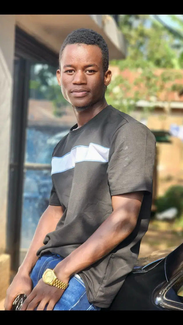 A post by @funny_mado5 on TikTok caption: #madoairportpickup #madomaniaj15 #foruyou 