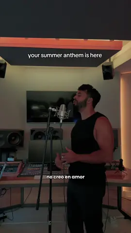 A post by @johnelleofc on TikTok caption: No creo en amor… 💘 ¿Y tú crees?  #johnelle #summervibe #afrohouse #newsong 