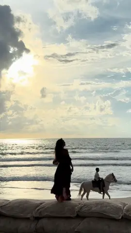A post by @sassymee006 on TikTok caption: 🌊