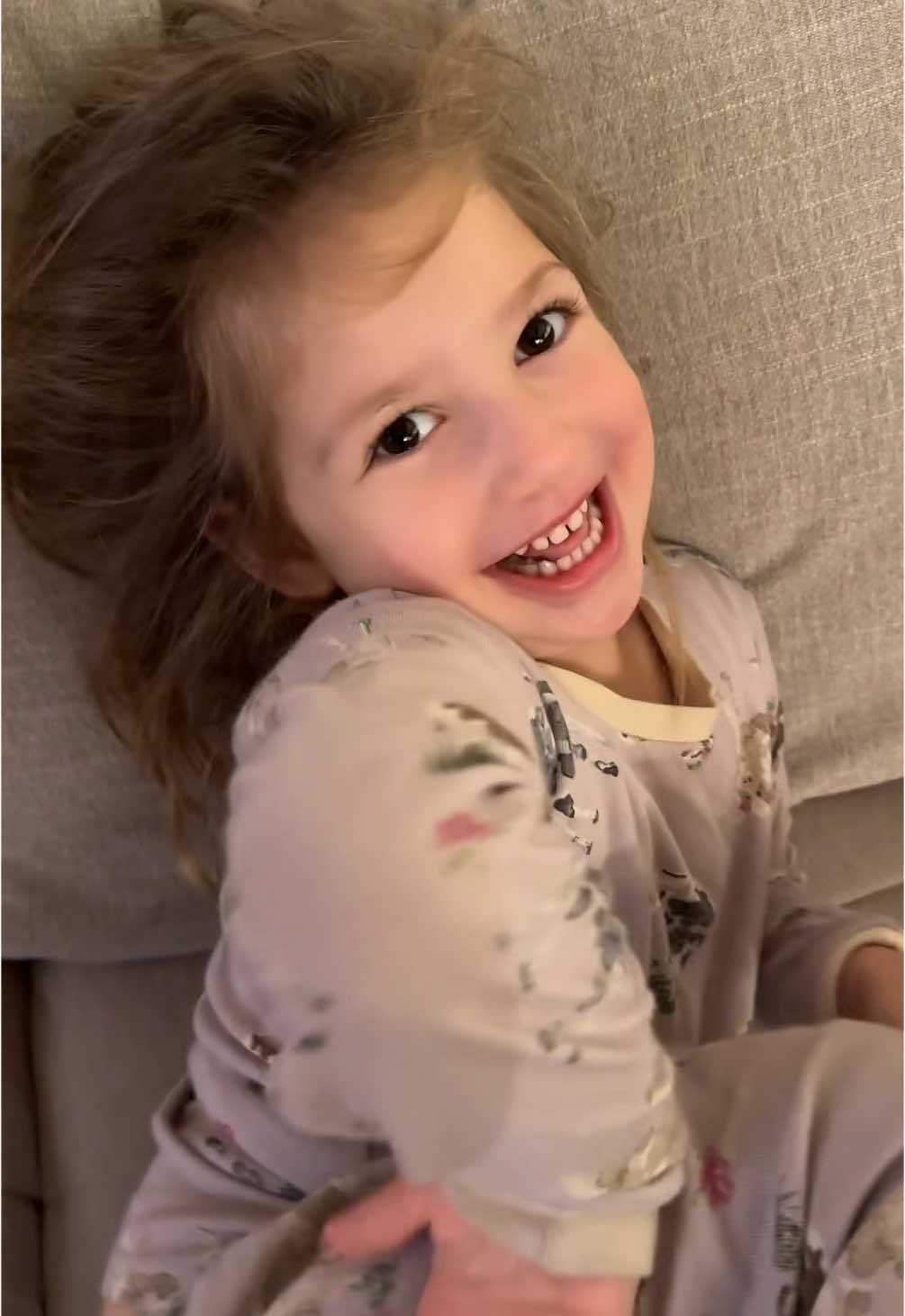 A post by @kingzippy on TikTok caption: Why ain’t she watching uncle Tommy!!!! 