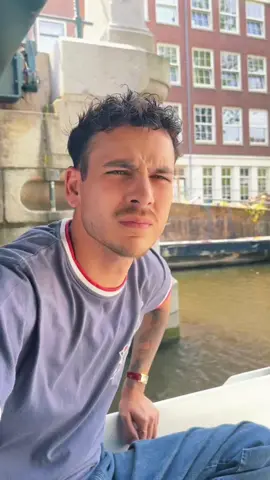 A post by @andrewlicout on TikTok caption: mamacita #loveislandusa @Joe 