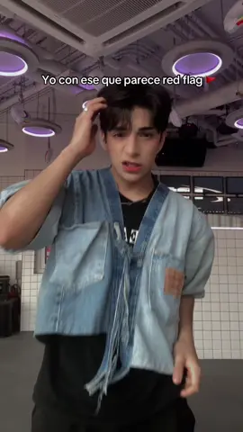 A post by @emanuelsitok on TikTok caption: Mi debilidad 🫦 #paratii #gay #lgbt 