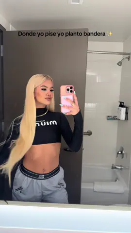 A post by @fashionflowmania17 on TikTok caption: 🫠