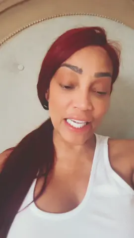 A post by @labellachanell on TikTok caption: Por el bolsillo mi niña 