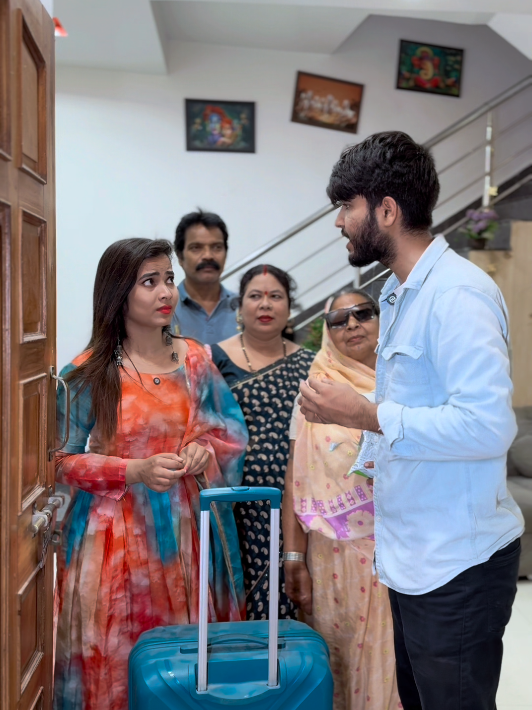 A post by @sachi_sahu on TikTok caption: Required Concept 😂 #couple #chillwithtiktok #tiktok #funny #Comedy 