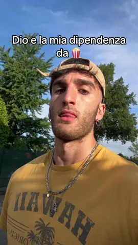 A post by @denndedan on TikTok caption: Se volete parlare sono qui❤️