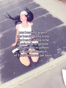 A post by @pewiyana on TikTok caption: pas besoin de caption non plus 