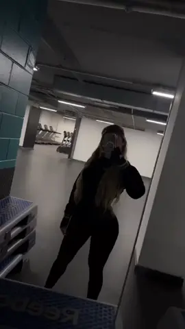 A post by @d.r.s____oo on TikTok caption: #uk #asmr #lyrics #raptok 