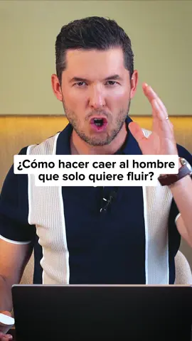 A post by @jorgelozanoh on TikTok caption: Haz caer al hombre tibio que solo quiere fluir 🫢