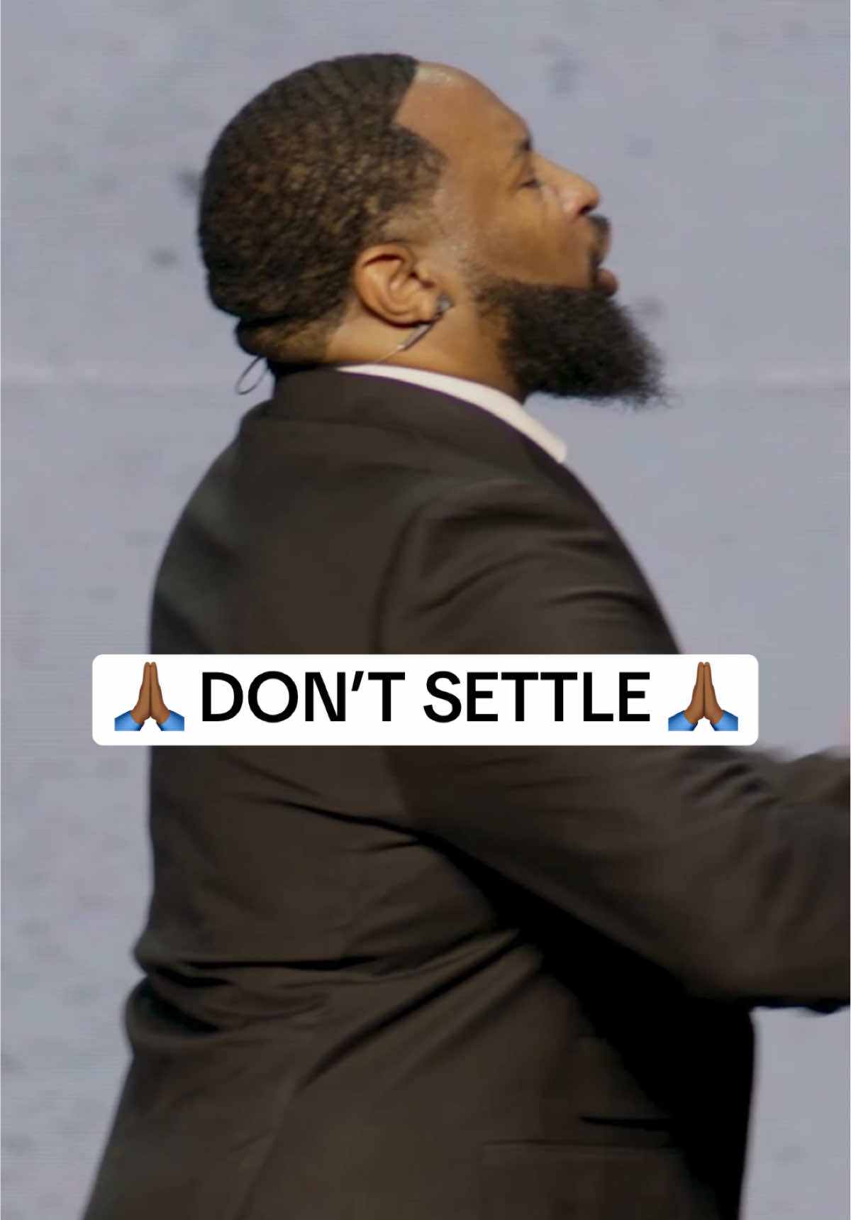 A post by @pastormikejr on TikTok caption: Don’t settle! #pastormikejr #AmenPMJ #confettiXConspiracies #faithoverfear 