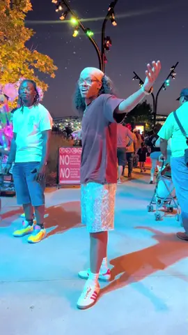 A post by @t.eian on TikTok caption: This song started a whole party yalll !! ⭐️🕺🏽 #teian #tgvng 