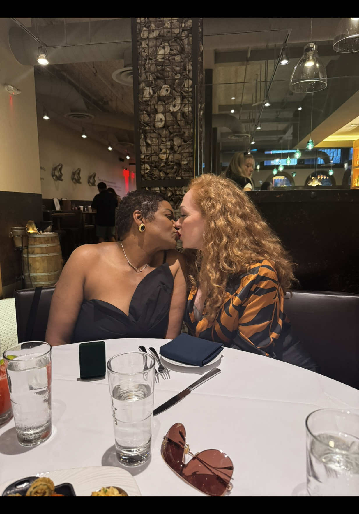 A post by @tracieandcheryl on TikTok caption: smooches 💋